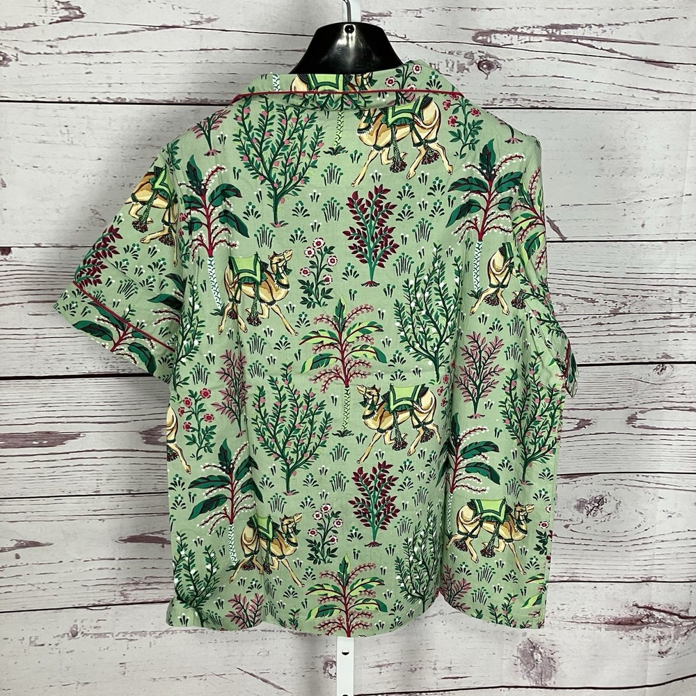 Printfresh Camel Courtyard Avocado Pajama Top Size Large Short Sleeve Button - Picture 2 of 12